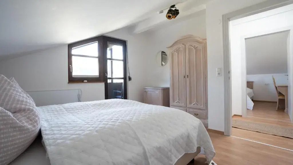 Schöne 4-Zimmer Wohnung mitten in den Alpen
