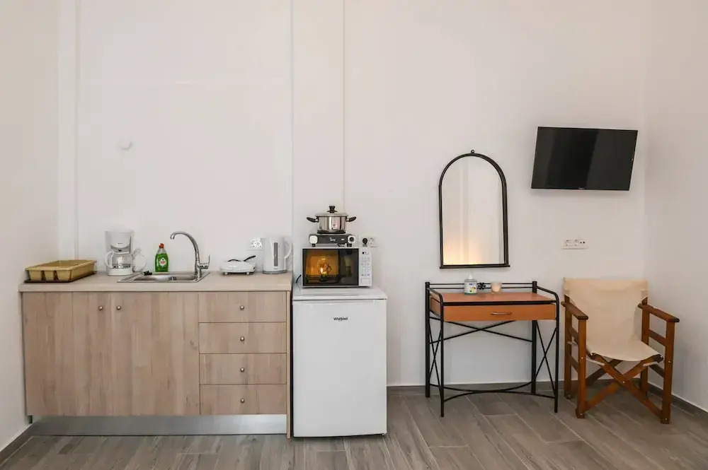Enjoy the Santorini Life Vibrant Studio