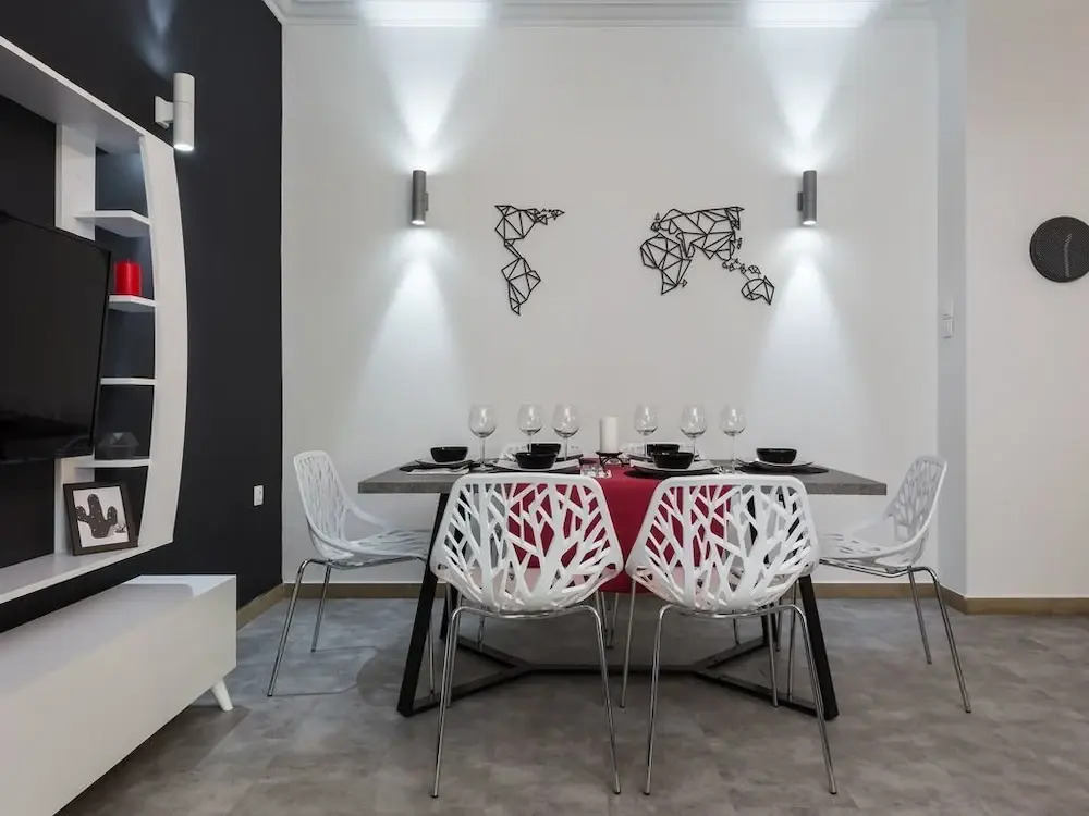 Acropolis Luxurious Apartment