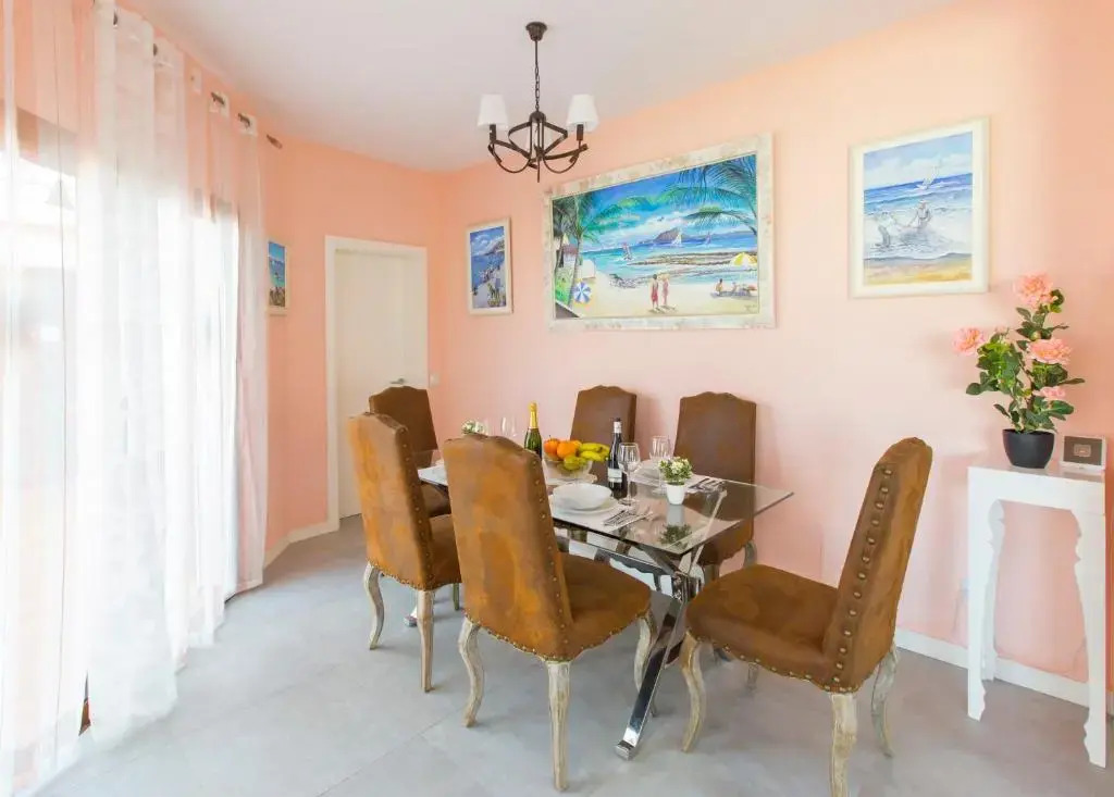 Villa Bella Lucia 3. Piscina Climatizada, WiFi, BBQ