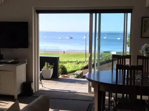 Beach Side Bed  Breakfast