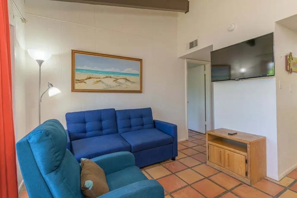 Tiki 204 - Standard 1br Condo W/ Balcony Sleeps 4 1 Bedroom Condo
