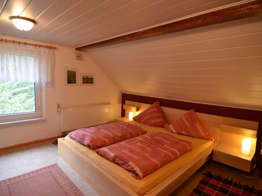 Cozy Holiday Home in Brandenburg near Lake