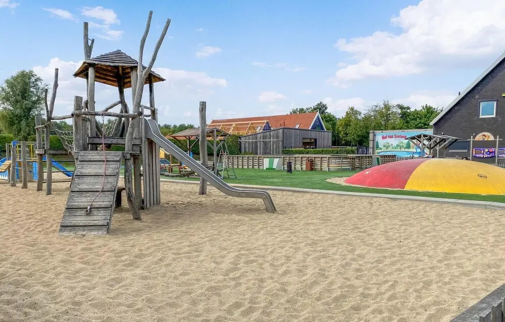 Amazing Home in Heinkenzand With Wifi and 2 Bedrooms