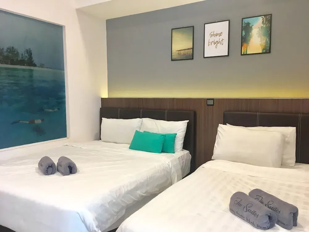 Jio Suites Aeropod Sunshine Quadruple