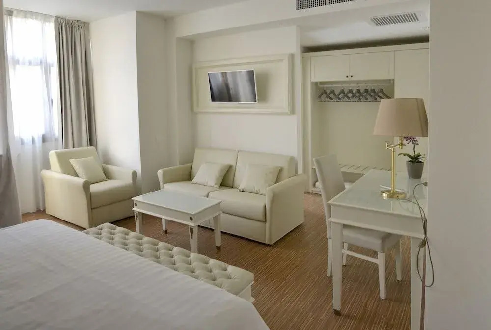 Hotel Rosa Purpurea