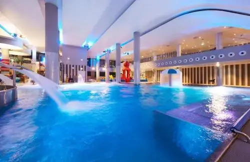 VacationClub - Villa Mistral Apartment 13