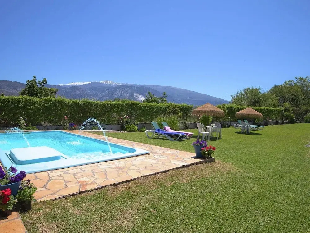 Rustic Cottage in El Padul Near the City Centre