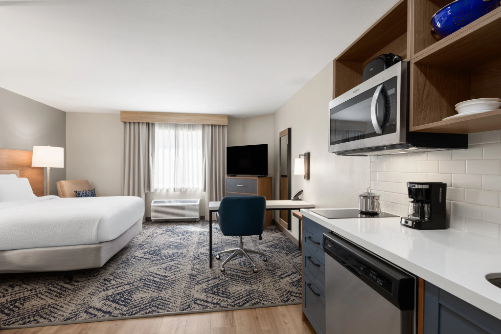 Candlewood Suites Mobile-Downtown by IHG