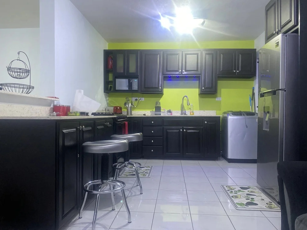 Beautiful 3-Bed House in Saint Catherine Portmore