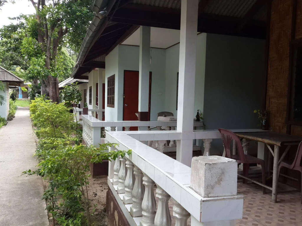 Calm Beach Resort