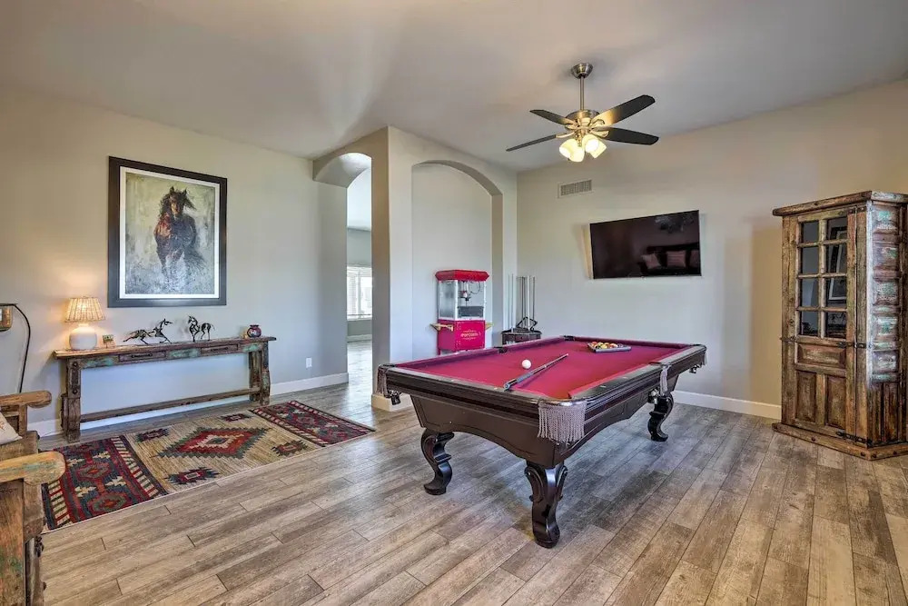Hot Tub, Game Room! North Phoenix Desert Gem