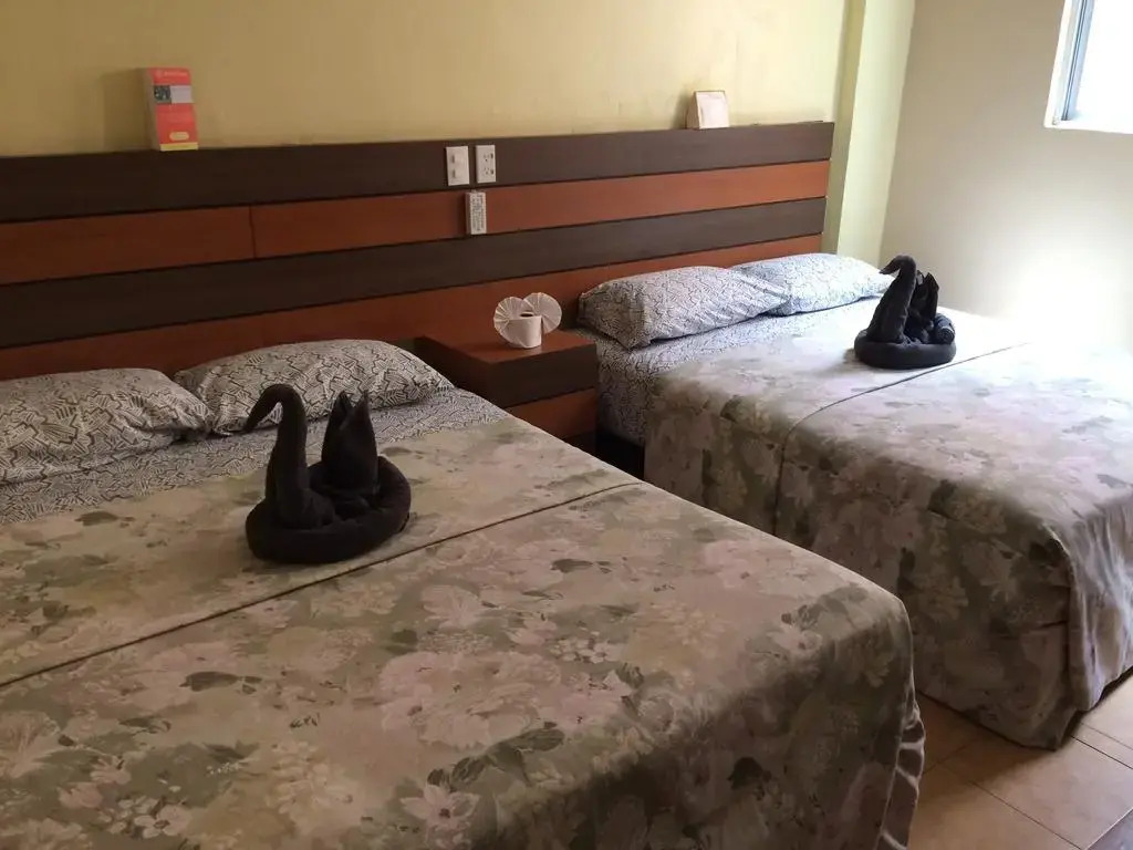 Hotel H