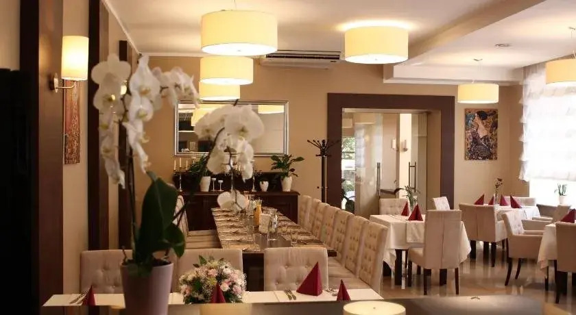 Hotel Piemont