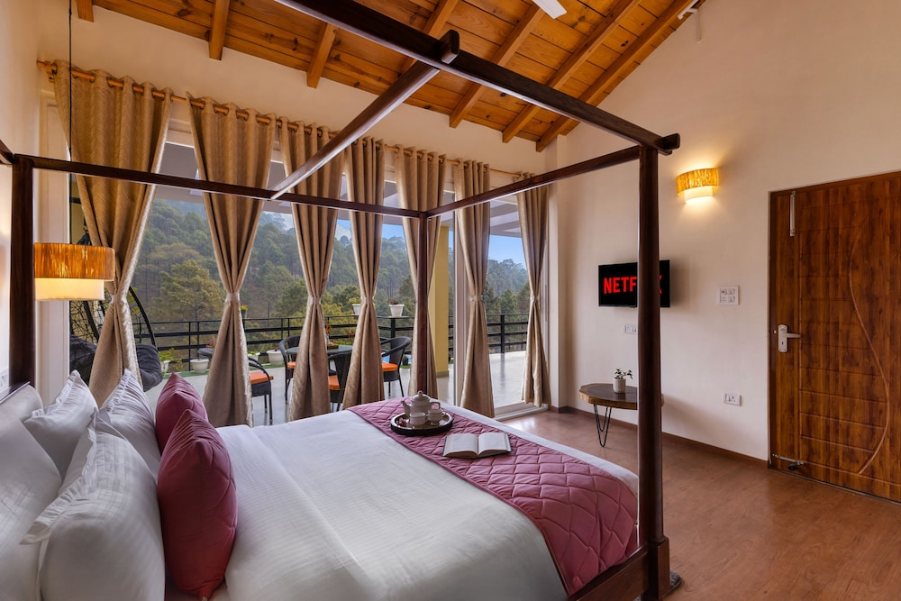ELIVAAS The Nakshatra Serene 3BHK Villa