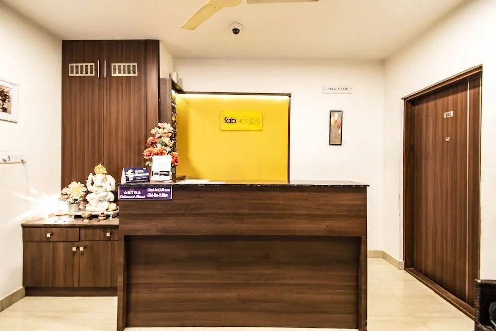 FabHotel Oakwoods Serai