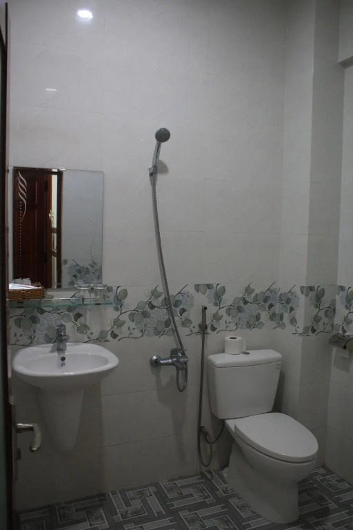 Mai Tra Hotel