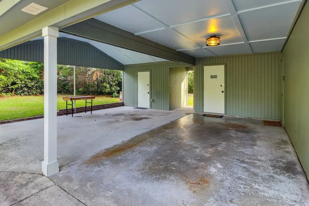 Garden City Home w/ Screened Porch: Near Savannah!