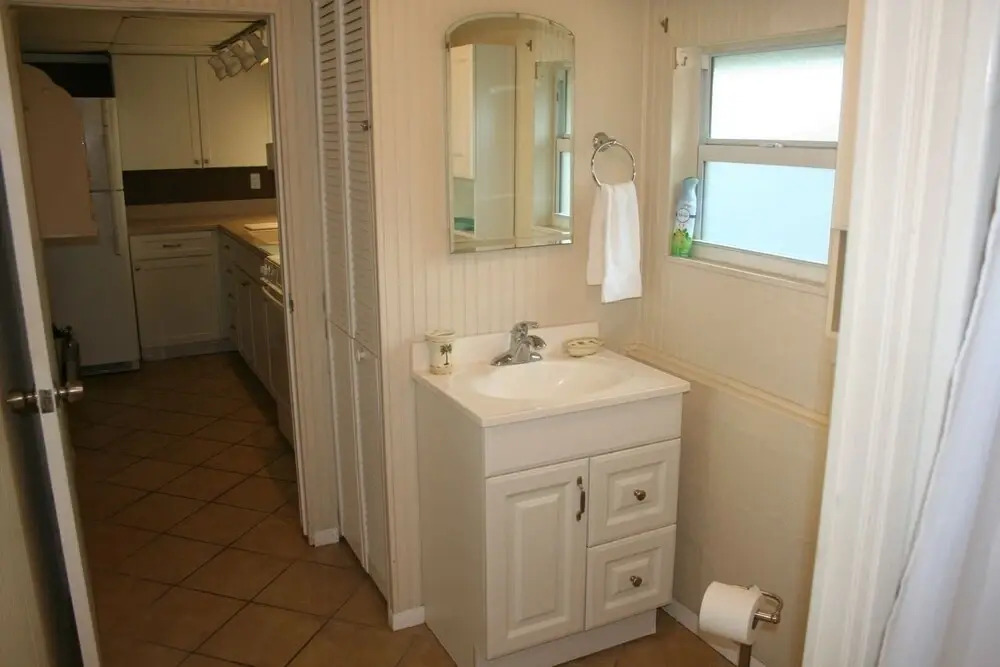 Bay Mar Bungalow 1 in Fort Myers Beach