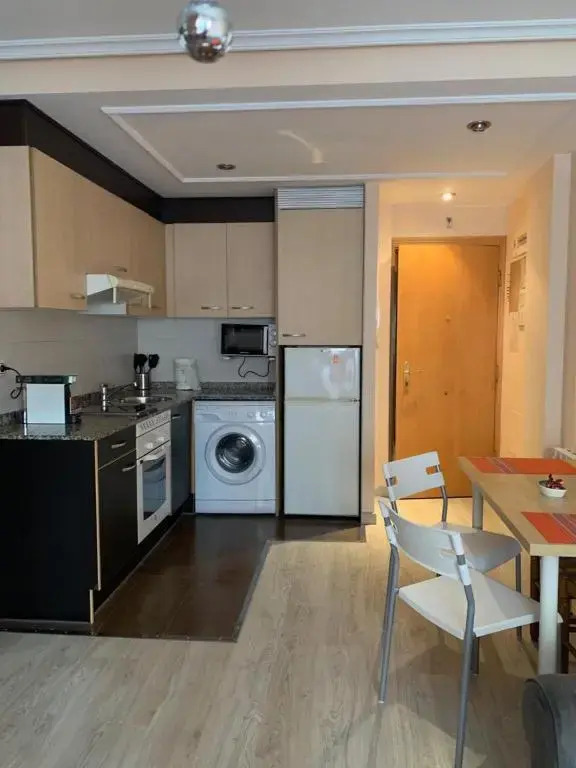 Apartamento Mota Los Prados-PARKING-WIFI GRATIS