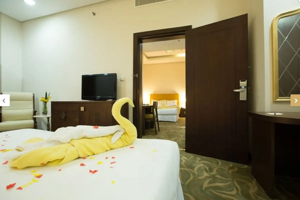 GREEN GARDEN HOTEL