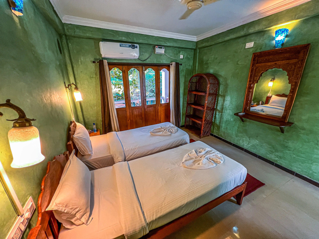 Отель Alpa Viram Retreat Goa