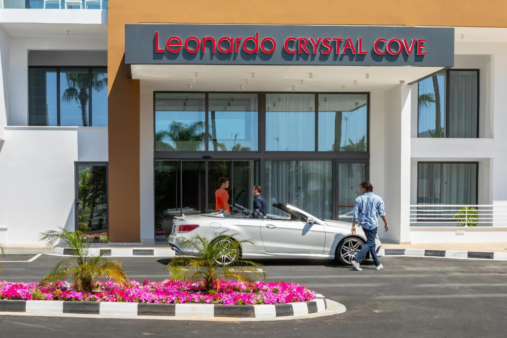 Leonardo Crystal Cove Hotel & Spa - Adults only