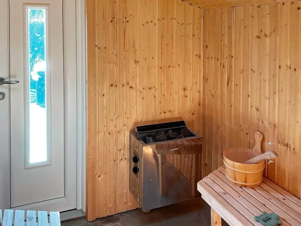 Nice Home In Hvide Sande With Sauna