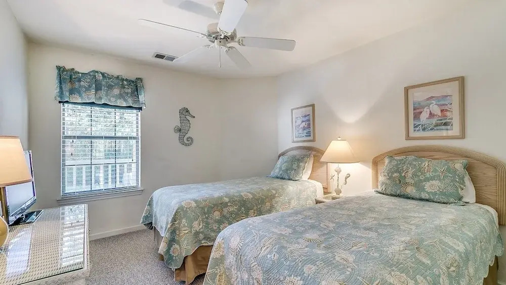 Fifty-seven Sea This Spacious And Beautiful Condo Overlooking Pond And 4th Hole 3 Bedroom Condo by Peace Vacations