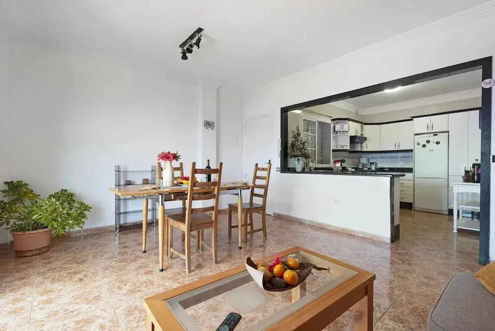 2-bed House Sleeps 4 With Free Parking