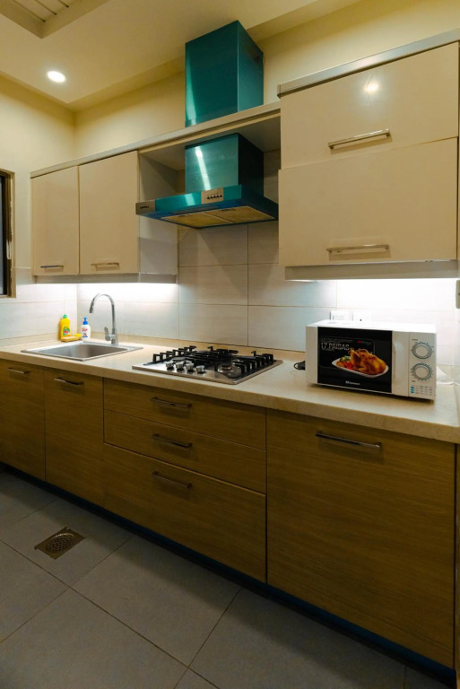 2 Bedroom Appartment Near Airport & Moterway