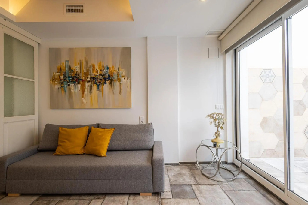CENTER MODERN 1BR 2Bth TERRACE WI-FI AC