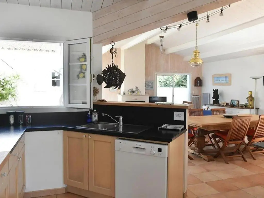 Maison spacieuse avec jardin, cheminée, internet et lits faits à larrivée - Les Portes-en-Ré - FR-1-434-10