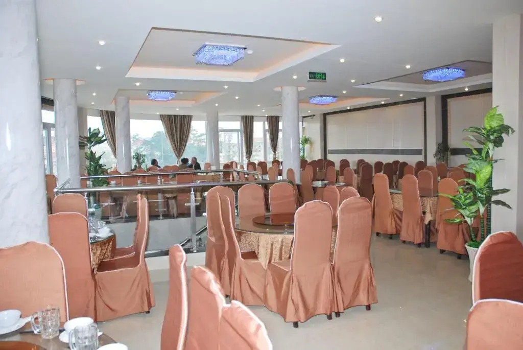 MOUNTIAN TOWN Hotel