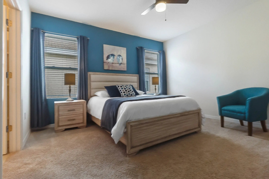 5 Bedrooms 4 Bathrooms Solterra 5272 Oa