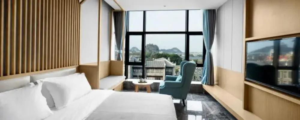 GangShe Rooftop View Hotel l (Guilin Two Rivers And Four Lakes Elephant Trunk Hill)
