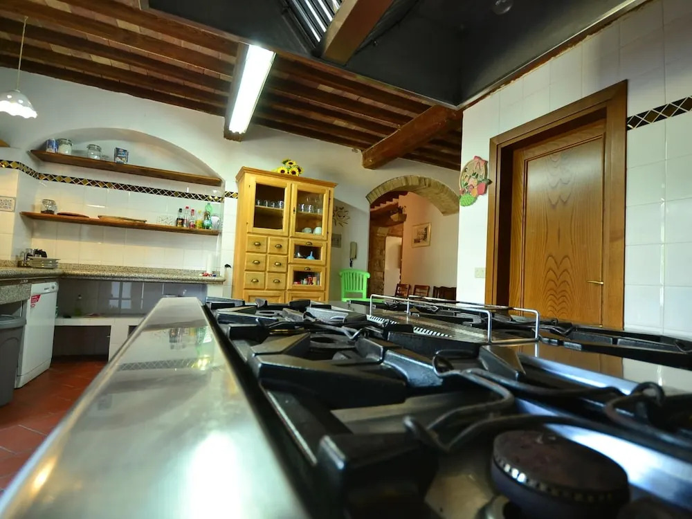 Farmhouse in Pisan Hills with Pool
