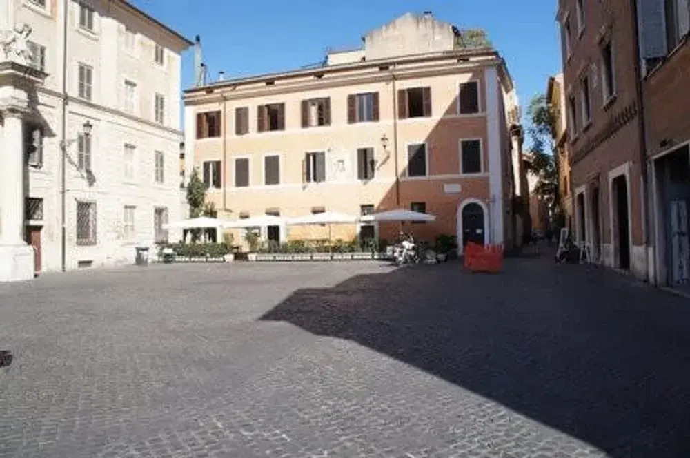 Rome With a Garden Delightful 1 Bedroom Apartment With Private Garden in Historic Trastevere