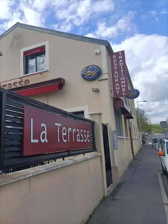 Au Saule Pleureur