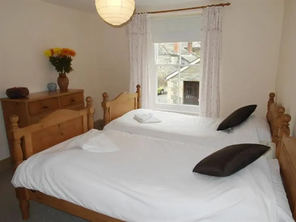 Cozy Holiday Home in Padstow near Beach