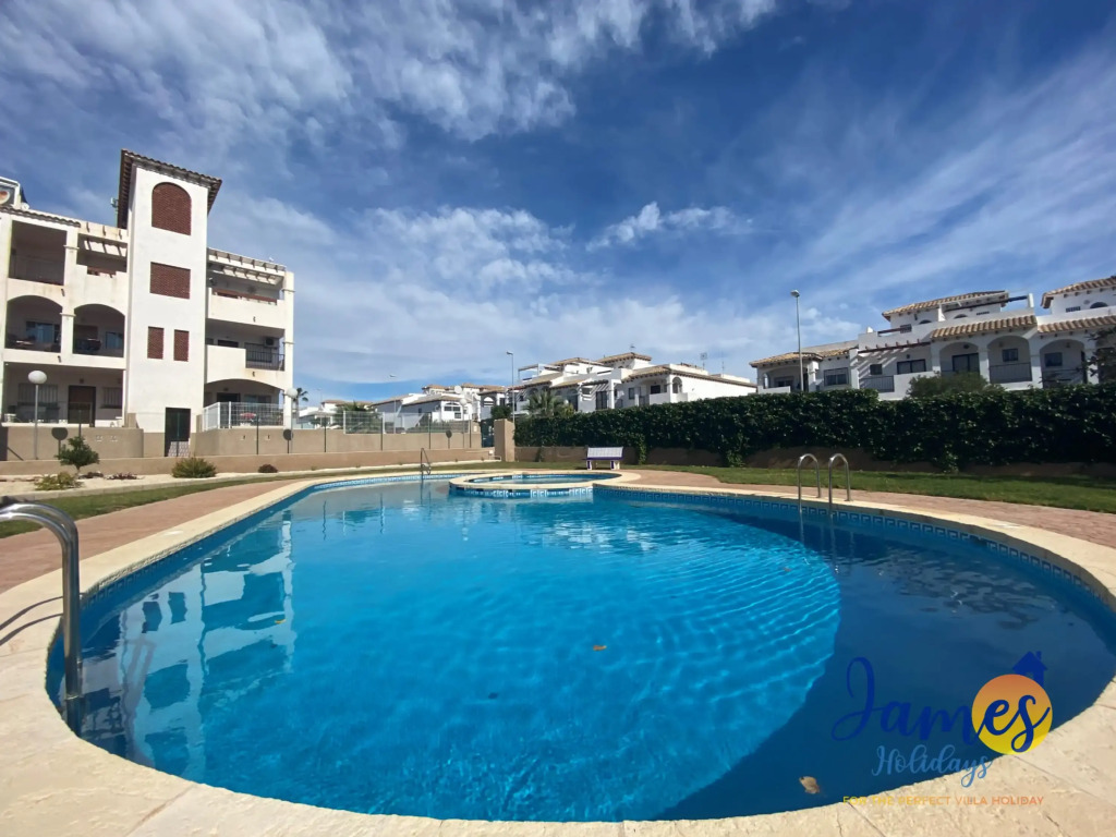 La Cinuelica R11 Grd Flr Overlooking Com Pool L111