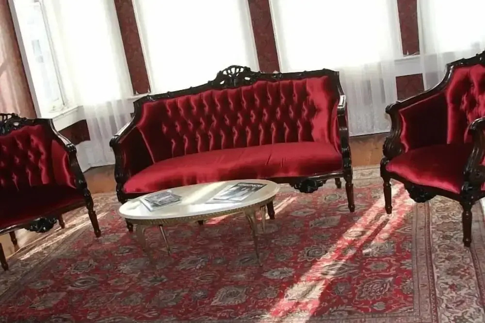 Dansereau House