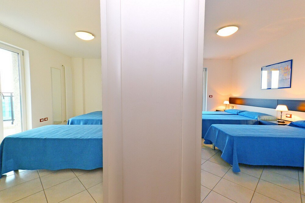 Modern Flat 80 mt From the Beach