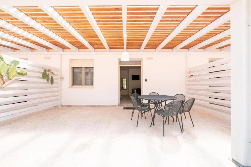 La Favorita Holiday House with pool