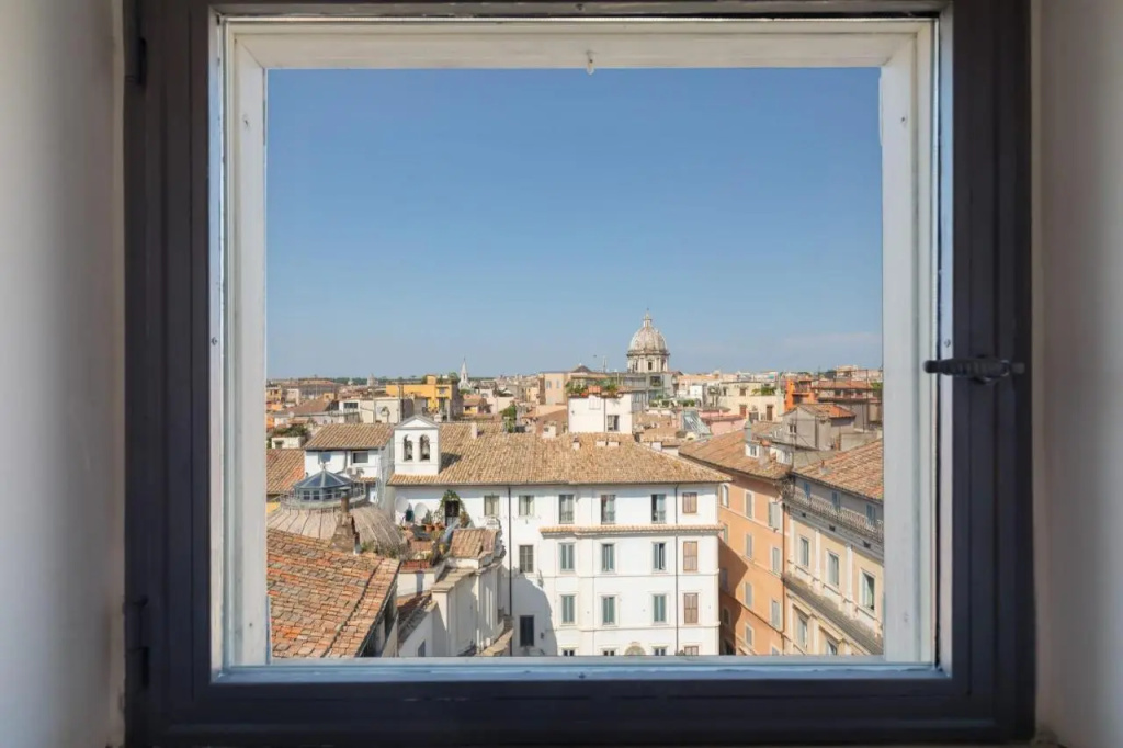Farnese Stunning Penthouse | Romeloft