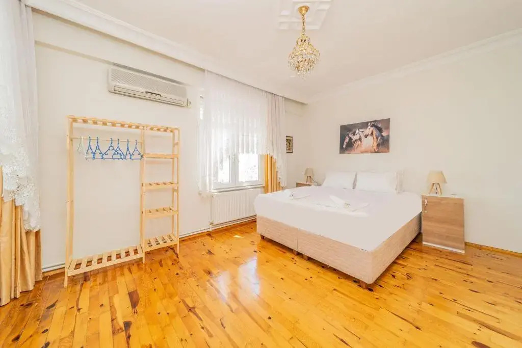 Central and Pleasant Flat in Muratpasa