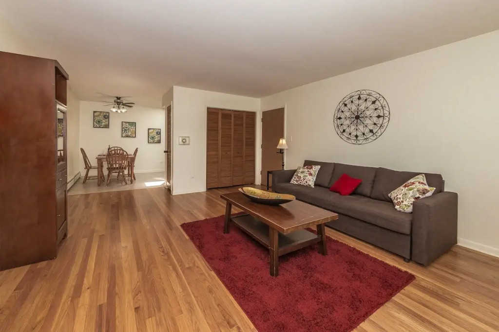 David’s Vacation Escapes Cozy Condo