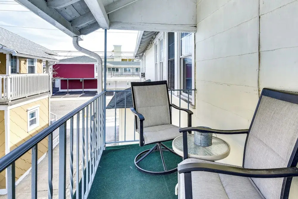 Pet-friendly Apartment in Wildwood < 1 Mi to Beach
