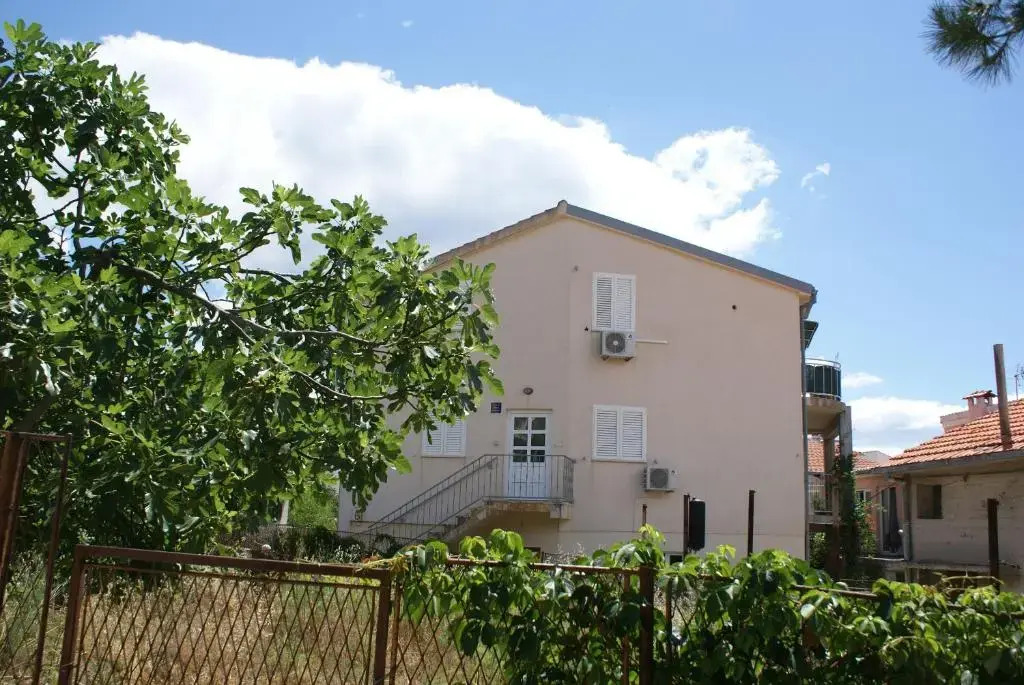 K&M Apartments