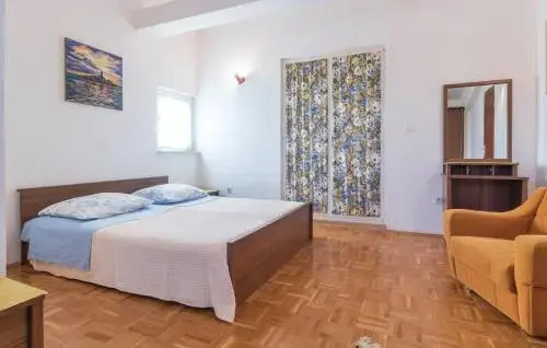 Apartments Milka 1767